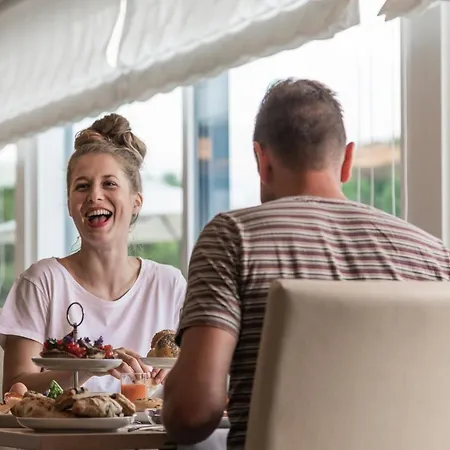 Vulkanlandhotel Legenstein باد غليشنبرج