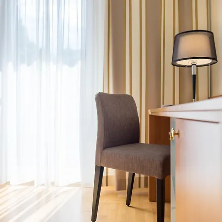 호텔 Vulkanlandhotel Legenstein 4*