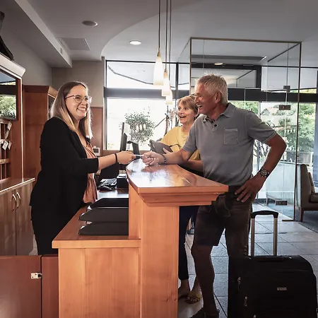 Vulkanlandhotel Legenstein Otel 4*