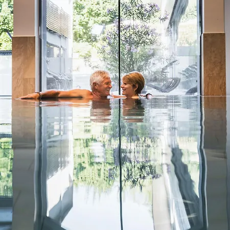 호텔 Vulkanlandhotel Legenstein 4*