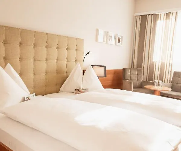 Vulkanlandhotel Legenstein باد غليشنبرج