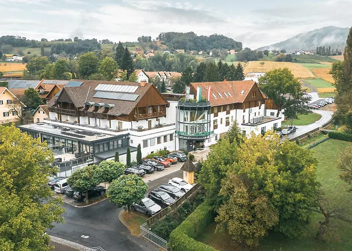 Vulkanlandhotel Legenstein فندق باد غليشنبرج