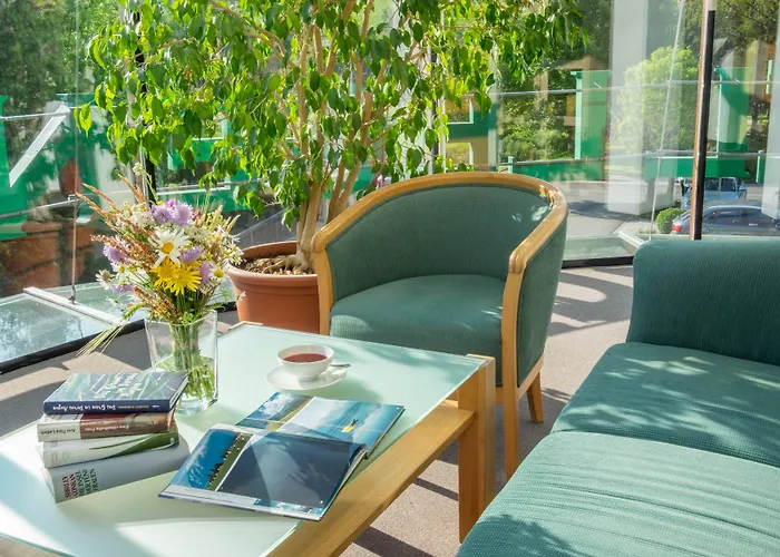 Vulkanlandhotel Legenstein فندق 4*