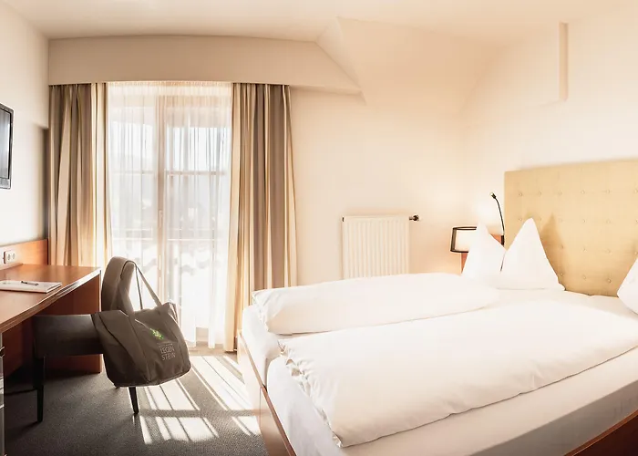 فندق Vulkanlandhotel Legenstein باد غليشنبرج